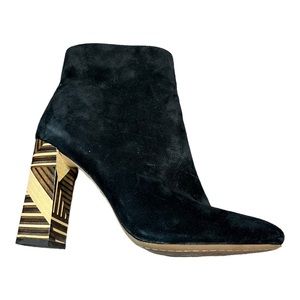 Vince‎ Camuto Brynta Black Leather Bootie Geometric Brown Wood Block Heel 8